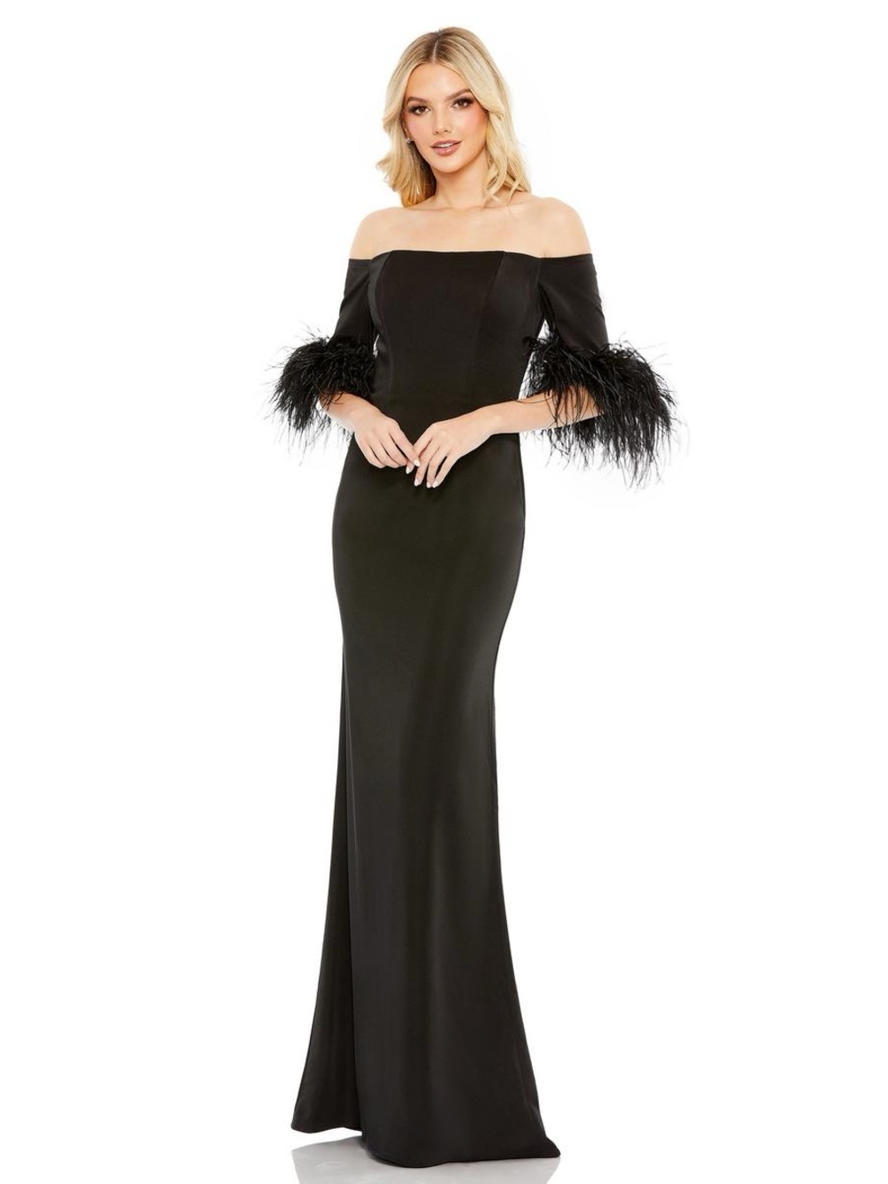Mac Duggal Black Feather Gown Size 4 NWT Prom Pageant Wedding Gala Formal